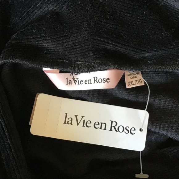 La Vie En Rose Black Sweater - Picture 5 of 5